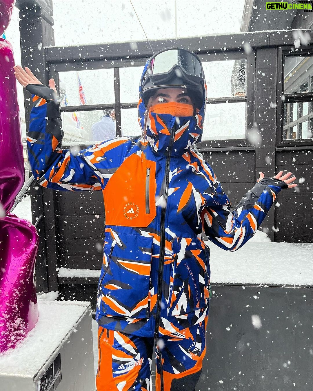 Stella McCartney Instagram - STELLA SKI: Next-gen creative force capture themselves in adidas by Stella McCartney x @adidasTERREX skiwear. Key pieces include our TrueNature Jumpsuit – crafted from a shell in recycled materials, with a waterproof RAIN.RDY finish and an innovative, insulating Primaloft Parley double-layered padding made using ocean plastics.
Shop #adidasbyStellaMcCartney x TERREX skiwear at stellamccartney.com. Credits Featuring shots by: @orianasun @chocodamiix @themarmar @tulieyaito @thejessxu #StellaMcCartney #adidas #adidasTERREX @adidasWomen #StellaSki
