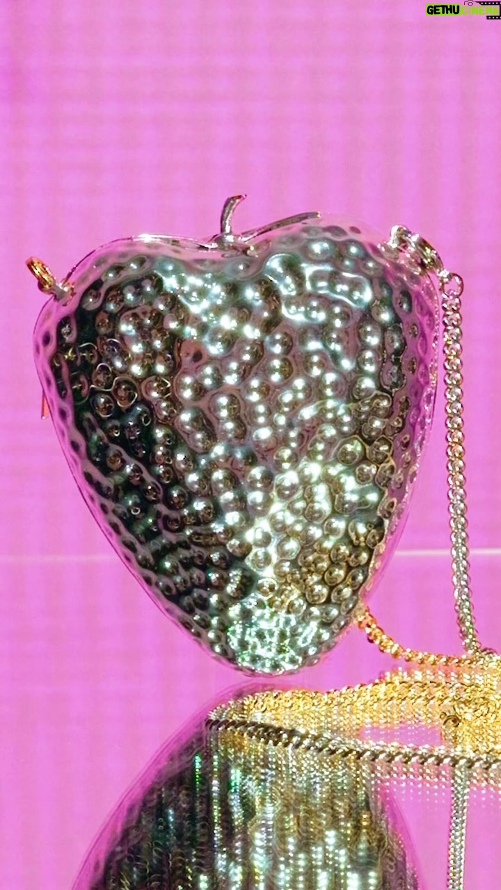Stella McCartney Instagram - STELLA + SORAYAMA: Strawberries are sweet, but our limited-edition clutch makes a strong Stella + Sorayama statement for those who choose to stand out as individuals… Art in fashion… Collectable, limited-edition, any-gender pieces for the bold and brave… x Stella Shop the #StellaxSorayama limited-edition capsule in-store and at stellamccartney.com. @HajimeSorayamaOfficial #StellaMcCartney #Sorayama