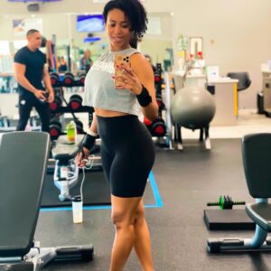Stephanie Charles Instagram - Monday focus💋💪🏽💪🏽

#stephaniecharles 
#thatgymlife 
#actresslife 
#focusonwhatyoucancontrol 
#createyourlife