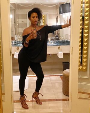 Stephanie Charles Instagram - Photo dump😌 I had a beautiful time for my birthday in Vegas. Thanks everyone for the birthday wishes 💜💜💜💕💕
#birthday 
#grateful 
#stephaniecharles 
#vegasstrip 
#chillvibe
#sistersforever