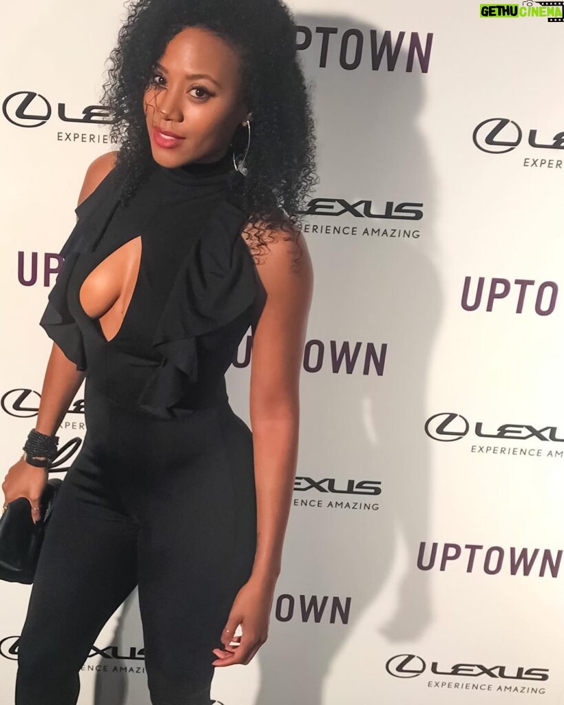 Stephanie Charles Instagram - Hung out last night at the @uptownmagazine annual Oscars event @lurehollywood presented by @lexususa. Good times 😘 thnx @derrialchriston for the invite! #theoscars ##actresslife #goodtimes #tylerperry #ownnetwork #thepaynes #houseofpaynes