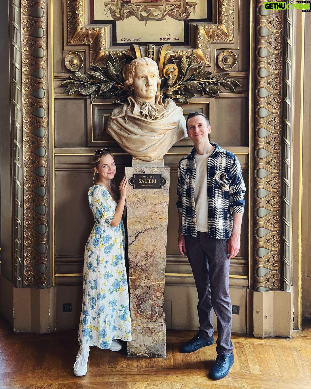 Stephanie Styles Instagram - Sold. Your number, sir? Thank you. Opéra Garnier