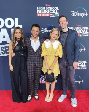 Stephanie Styles Instagram - The *~Always True to BLEU~* crew is back! So grateful that there’s going to be a new @corbinbleu production number on @disneyplus very very soon! #HSMTMTS #highschoolmusical