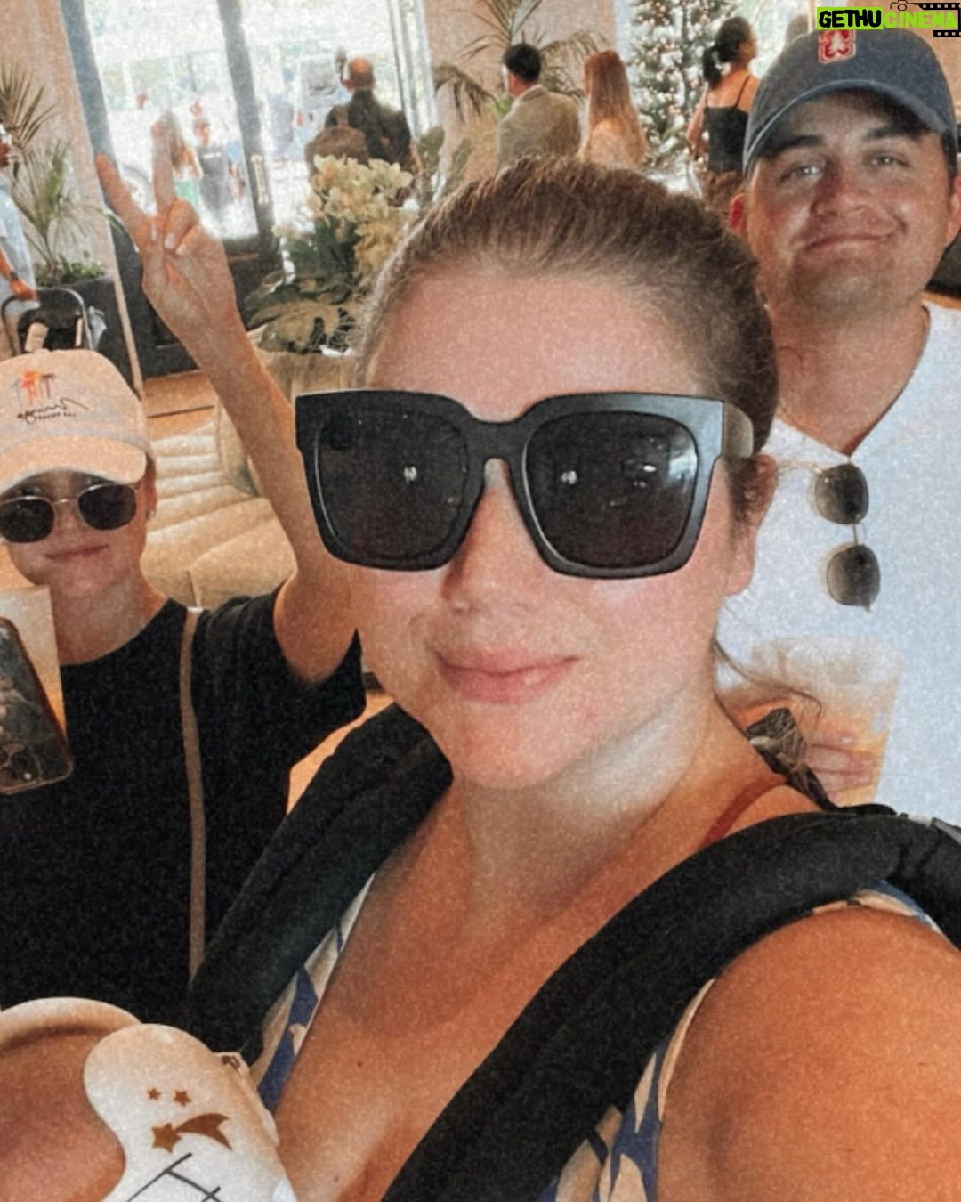 Stephanie Styles Instagram - 12/31/23 let’s go 💁🏼♀️ See u soon, 2024 🥹🥰 …ready for it ✨