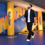 Stephen Curry Instagram – A huge shoutout to @blackinfashioncouncil and @pierreblancstudio (aka Paul Richards) for my 🔥game day fit…”opulence meets leisurewear” as Paul would say! Support Black designers during Black History Month (and every month) at Rakuten.com/BIFC #RakutenPartner Chase Center