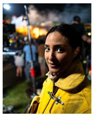 Stephen Hill Instagram - Lovely story arc for one of my favorite actresses to work with. @emilyalabi Tune in for the series finale of @magnumpi tonight!

#stephenhillphotos #leicaphoto #fire #water