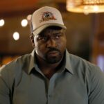 Stephen Hill Instagram - New Episode of @magnumpi Wednesday at 9pm on @nbc directed by @perdita_weeks_ Tune in! #magnumpi #MPEyes #IslandHoppers