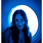 Stephen Hill Instagram - Lovely story arc for one of my favorite actresses to work with. @emilyalabi Tune in for the series finale of @magnumpi tonight! #stephenhillphotos #leicaphoto #fire #water