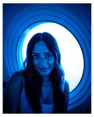 Stephen Hill Instagram - Lovely story arc for one of my favorite actresses to work with. @emilyalabi Tune in for the series finale of @magnumpi tonight!

#stephenhillphotos #leicaphoto #fire #water