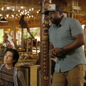Stephen Hill Instagram - New Episode of @magnumpi Wednesday at 9pm on @nbc directed by @perdita_weeks_ Tune in! 

#magnumpi #MPEyes #IslandHoppers