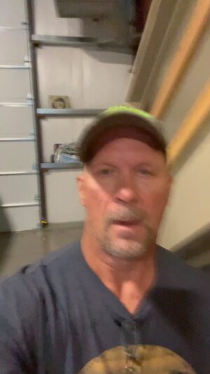 Steve Austin Instagram - Hump day. Work thru it. Grab a Skull. 
#beer #craftbeer #usa #america 
#humpday #cheers 
@esbcbrews @brokenskullbeer