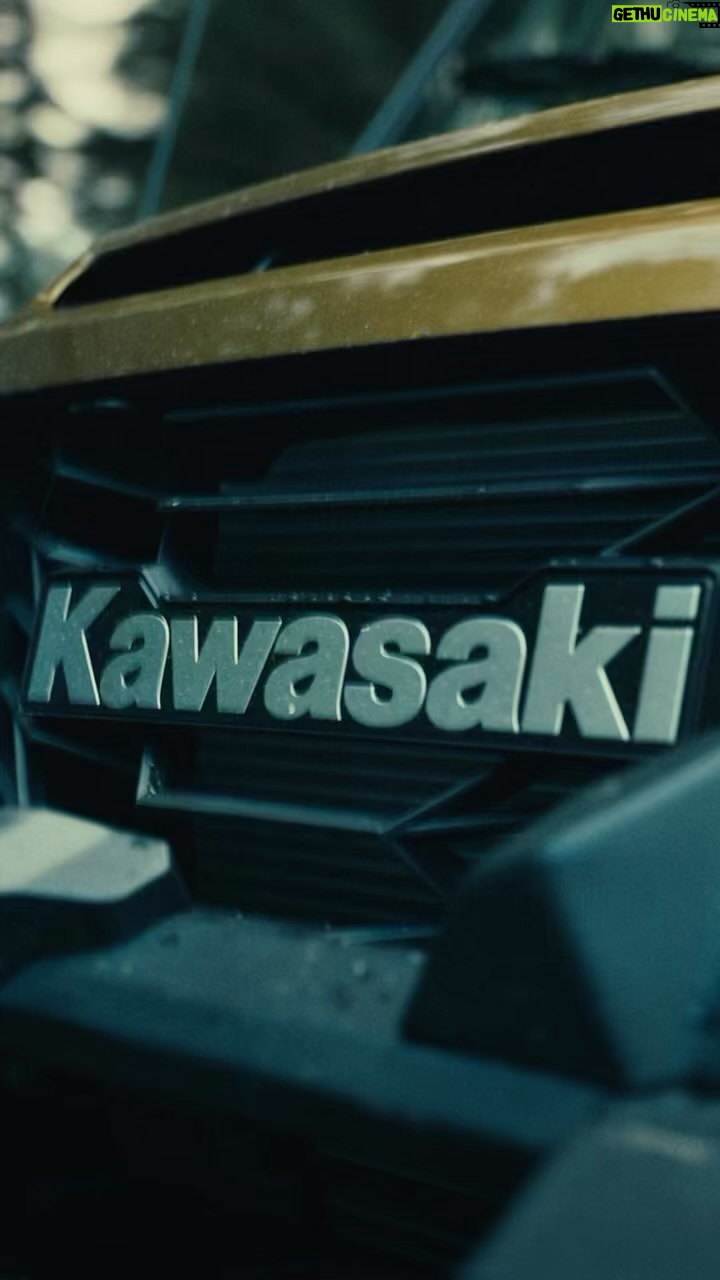 Steve Austin Instagram - Hey, catch myself and @kawasakiusa as we let our hair down and bring some #GoodTimes tomorrow during the 1st quarter of the #BigGame! #Mullet #GoodTimes #Kawasaki #Ridge #PeakPremiumPerformance #SB58