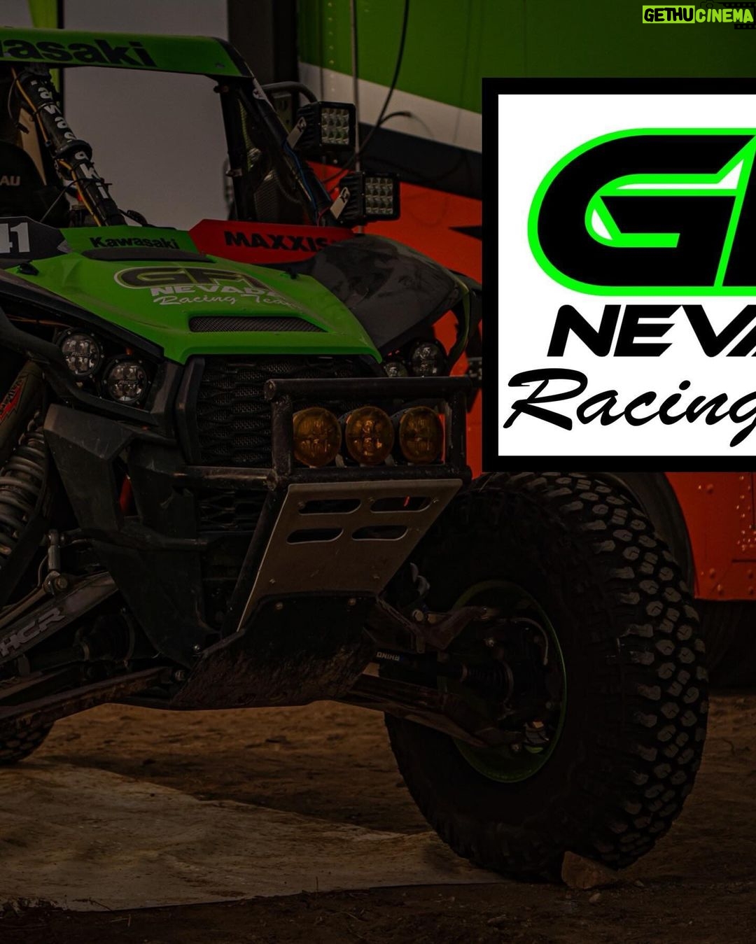 Steve Austin Instagram - Shout out to @maxxistires for keeping our @kawasakiusa KRX 1000s rolling through the desert π€π»ποΈ @kawasakiusa @maxxistires @class1motorsports @kmcutv @brokenskullbeer @zach_kisman @blake__100 @steveaustinbsr πΈ @jwaldaias #MaxxisTires #DesertRacing #KRX1000 #pyrotect #gfinevada #kawasaki #teamgreen #maxxis #rigid #kmcutv #ruggedradios #kwiclutching#walkerevans #mobtransportation #class1motorsports #silverstateinternational #sparkstrailerrepair #jeffwaldaiasphotos #stonecold #desertracing #vorra #nevada