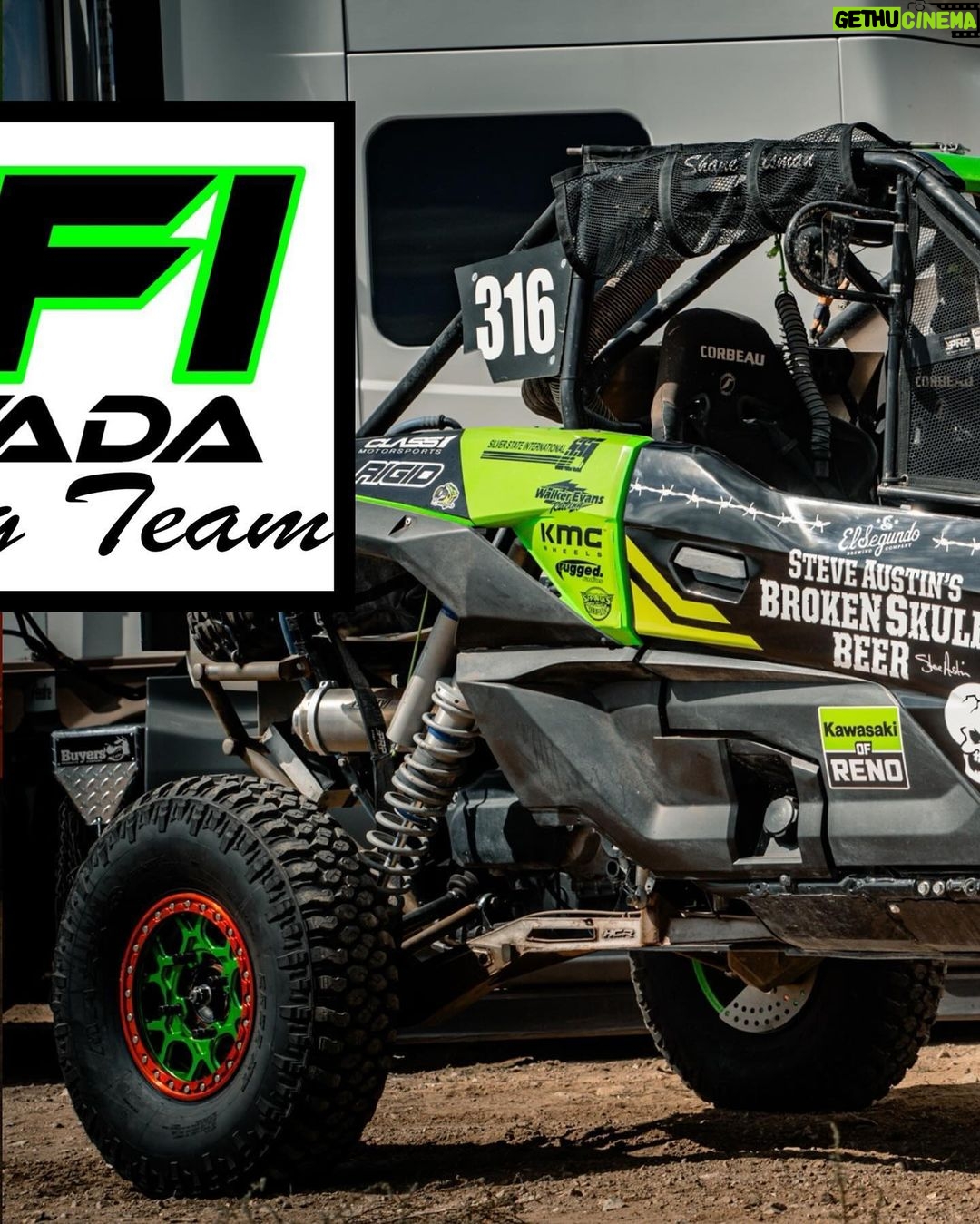 Steve Austin Instagram - Shout out to @maxxistires for keeping our @kawasakiusa KRX 1000s rolling through the desert π€π»ποΈ @kawasakiusa @maxxistires @class1motorsports @kmcutv @brokenskullbeer @zach_kisman @blake__100 @steveaustinbsr πΈ @jwaldaias #MaxxisTires #DesertRacing #KRX1000 #pyrotect #gfinevada #kawasaki #teamgreen #maxxis #rigid #kmcutv #ruggedradios #kwiclutching#walkerevans #mobtransportation #class1motorsports #silverstateinternational #sparkstrailerrepair #jeffwaldaiasphotos #stonecold #desertracing #vorra #nevada