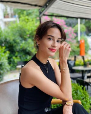 Sude Zülal Güler Instagram - Mutlu bi’ kız✨🌸