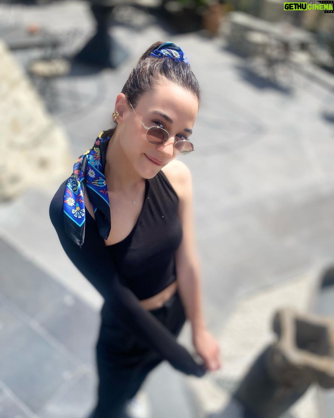Sude Zülal Güler Instagram - 🌦️raindrops keep falling on my head🌦️
