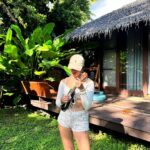 Sue Ramirez Instagram - Harana sa umaga 🎸✨ Found this cute ukulele in one of Siargao’s souvenir shops 🥹 what a great find and remembrance from the island. @wagasukuleles And also big big love and thanks to everyone from @santispoint for accommodating us. Had a super comfortable stay here at their villa with a nice outdoor banyo, garden space for yoga or to just chill, and everyone was sooo helpful to us throughout our stay. 🥹💕 can’t wait to be back! GOOD MORNING ☀️♥️ Siargao Island, Philippines
