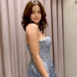 Sue Ramirez Instagram - So hard to choose from all these pretty gowns and dresses. 😍😍😍 Thanks @atelierdebbieco ✨ Thanks also, Ate @joannagee for coming w me and helping me pick a dress. Love uuuu 🫶🏻💕 💄from @lannelboutique2.0