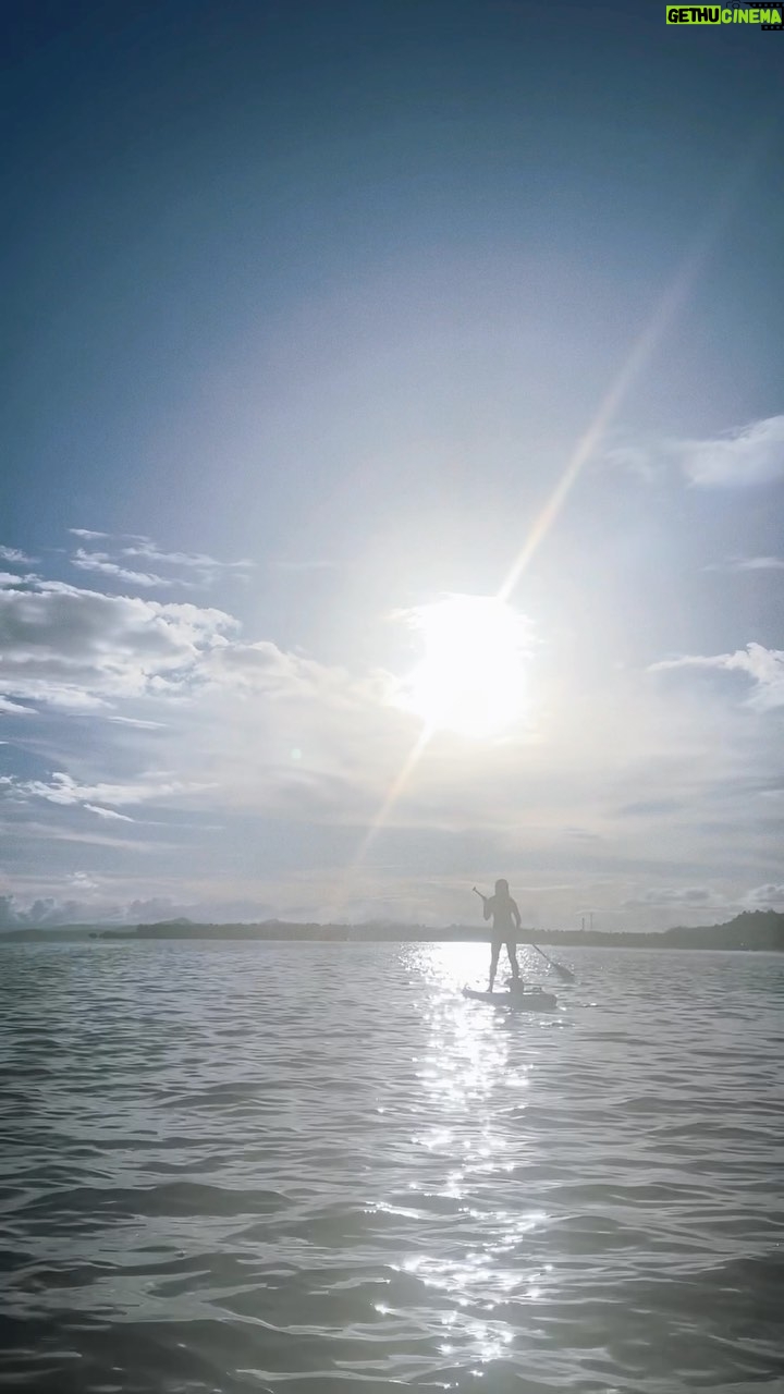 Sue Ramirez Instagram - Here comes the sun and I say, “it’s alright” 🌞✨ Siargao Island, Philippines