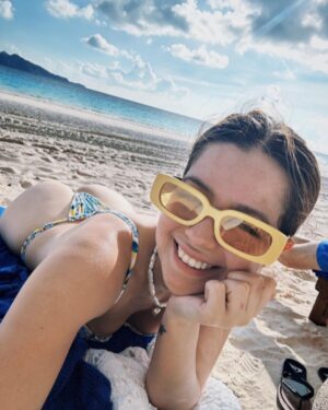 Sue Ramirez Instagram - @blackboughswim 🍋💙🌊✨