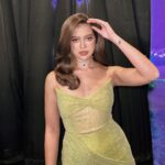 Sue Ramirez Instagram - A night of grace and elegance 💎💚 Obsessed with tonight’s look for hosting @silkaskincare ‘s #BinibiningSilka2023 #BinibiningKumikinang2023 💚👑 Thank you for this opportunity, Silka Family 🙏🏻💕 Thanks to @juliuscmua @iamjulyvito @styledbyjoannagarcia @maison_soriano @lunabydrakedustin @bonitamuf @sydtheflash @rayselgarina New Frontier Theater