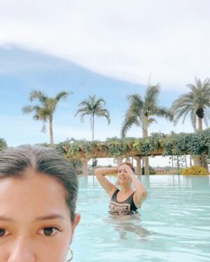 Sue Ramirez Instagram - Happy birthday to this sweet sweet soul. Must’ve had the longest laugh of my life that day with you. Memories I will cherish forever 🫶🏻 Missing our sleepovers, pamorningan laughs and Korean food trips @ 4am. idk how anyone can be as cool as you. Such an amazing friend you are. Love u love u love u and miss u so much, babe @iamsofiaandres 

Sooooobrang ganda mo nakakainis ka 🥺😭💕💕💕