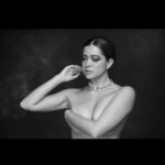 Sue Ramirez Instagram - Salamat sa mga nagvape sa gilid ko 💎 Photographer: @charvingreig Studio: @citystudioph Make up: @juliusmua Hair: @juliafresh20_ Stylist: @joannagee Associate Stylist: @nicniica #Hbd2me