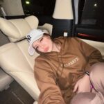 Sue Ramirez Instagram – Cozy on a rainy night 🧸💕🌧️
 
Stay safe and dry, everyone!☔️