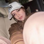 Sue Ramirez Instagram - Cozy on a rainy night 🧸💕🌧️ Stay safe and dry, everyone!☔️