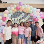 Sue Ramirez Instagram - My heart is full. Damang dama ko ang pagmamahal. Really didn’t expect this 🥹💖 salamat saaking #JackAndJillSaDiamonHills family for the Birthday surprise last taping 🥳💕 mahal ko kayong lahat SAGAD!!! Thank you @aptentertainment.ph @cignal.tv @tv5manila ♥️♥️♥️ BTW, Linggo ngayon, so sana payagan nyo kami na pasayahin kayo mamayang 6pm! Sabay tayo manood! Pabday nyo na sakin. Hehehe #JackAndJillSaDiamondHills sa @tv5manila 📺👮🏻‍♂️👮🏻‍♀️💕