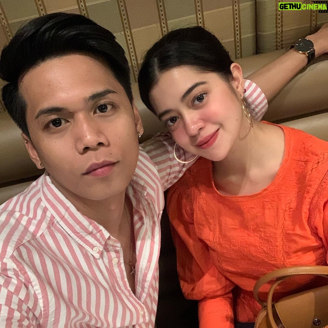 Sue Ramirez Instagram - Ang saksi sa lahat lahat. Ilang taong hawak ang kamay ng isa’t isa habang sabay namin tinutupad ang mga pangarap namin. Maswerte ang lahat ng tunituring mong kaibigan. Nagiisa ka, bes @imjoric ! HAPPY BIRTHDAY! Mahal kita 🤗♥️