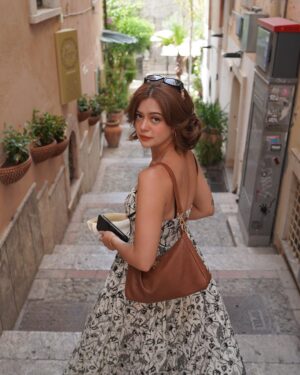 Sue Ramirez Instagram - La vita è un viaggio. Chi viaggia vive due volte 🇮🇹✨

Thanks to my IG boyfriend @javibenitezzz for taking my photos 📸💕