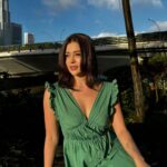 Sue Ramirez Instagram - Last day of shooting in Singapore 🇸🇬💕 Hair & Make up by @jackypante Styled by @jillasara Merlion Park • Singapore