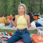 Sugar Lyn Beard Instagram - Here you go, Instagram. Hot and fresh out the kitchen. Love you all, hope everyone is finding time and reason for joy, and prioritizing love. #seniorpizzamodel 📸 @jbarchie @cinespia Cinespia