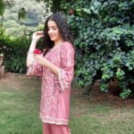 Suhani Sethi Instagram – I’m clearly very excited about the curly hair 🌺 @shopmulmul