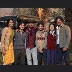 Suhani Sethi Instagram – People of Guns and Gulaabs ! ❤️ 
The best people, the best days, the best show 🌹

#GunsAndGulaabs #GunsAndGulaabsOnNetflix 🔫🌹

I have so many incredible memories of this show, I couldn’t squeeze them all into this post 😬, so please bear with me!! 🤓