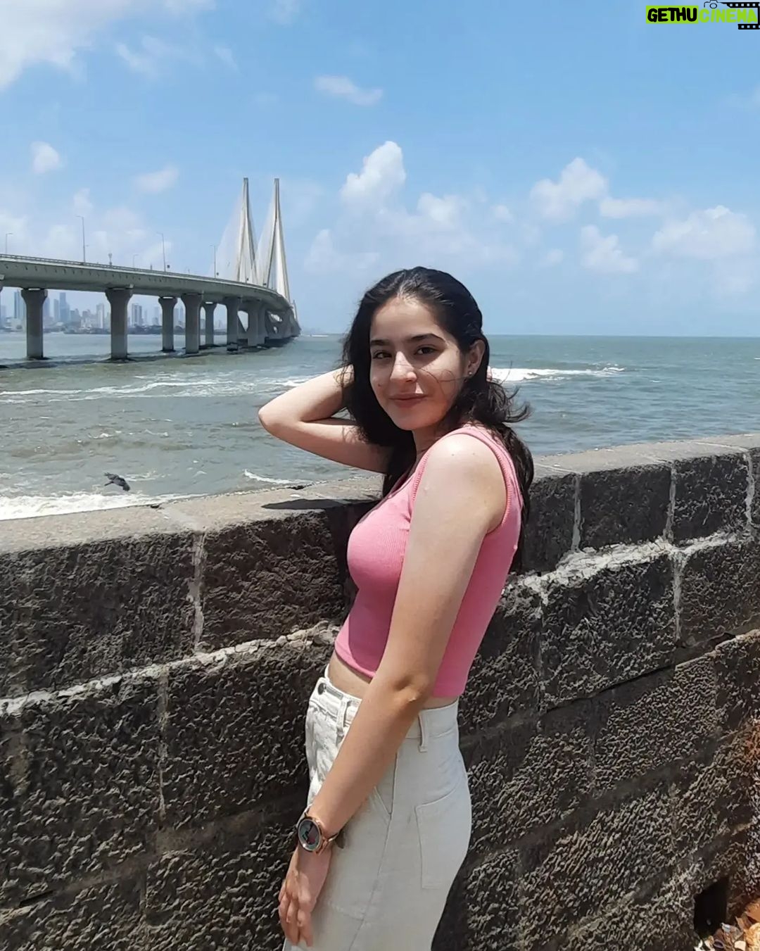 Suhani Sethi Instagram - couldn't choose 🩷
