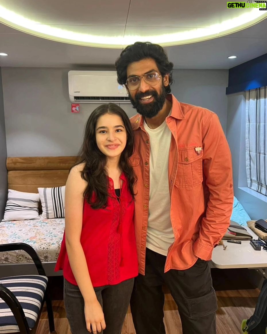 Suhani Sethi Instagram - the best ❤️ Also had the pleasure of meeting the awesome @ranadaggubati , thanks to the fab @dqsalmaan !!!