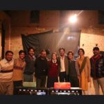 Suhani Sethi Instagram - People of Guns and Gulaabs ! ❤️ The best people, the best days, the best show 🌹 #GunsAndGulaabs #GunsAndGulaabsOnNetflix 🔫🌹 I have so many incredible memories of this show, I couldn't squeeze them all into this post 😬, so please bear with me!! 🤓