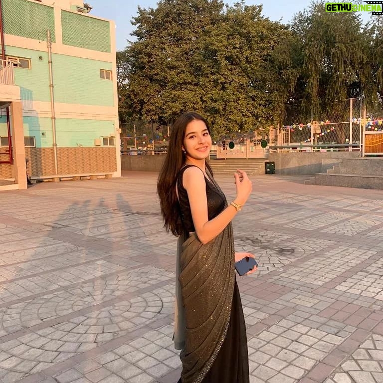 Suhani Sethi Instagram - Kitni dafa subah ko meri tere aangan mei baithe maine shaam kiya... Kabhi alvida naa kehna, Dps Rkp 🌻❤️ Delhi Public School, R.K. Puram, New Delhi