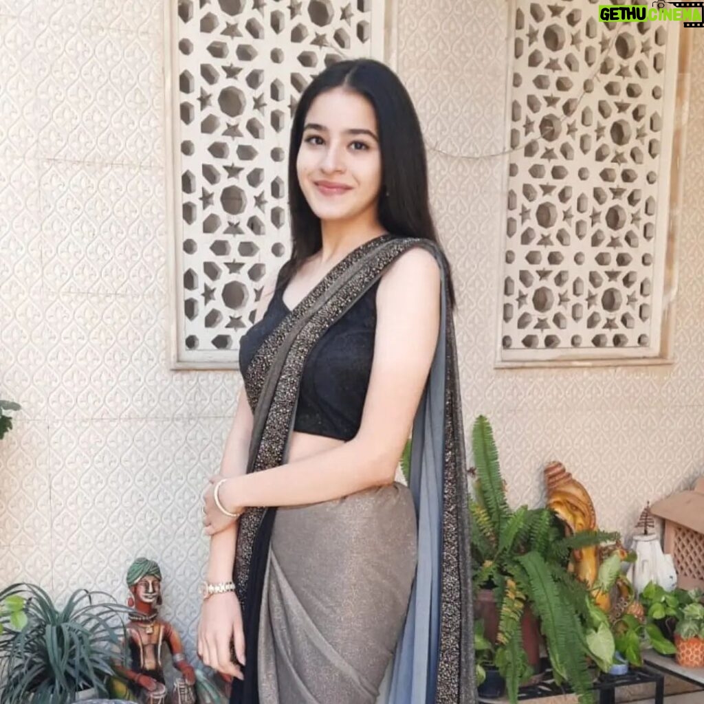 Suhani Sethi Instagram - Kitni dafa subah ko meri tere aangan mei baithe maine shaam kiya... Kabhi alvida naa kehna, Dps Rkp 🌻❤️ Delhi Public School, R.K. Puram, New Delhi