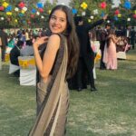 Suhani Sethi Instagram – Kitni dafa subah ko meri tere aangan mei baithe maine shaam kiya… Kabhi alvida naa kehna, Dps Rkp 🌻❤️ Delhi Public School, R.K. Puram, New Delhi