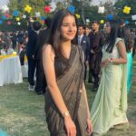 Suhani Sethi Instagram – Kitni dafa subah ko meri tere aangan mei baithe maine shaam kiya… Kabhi alvida naa kehna, Dps Rkp 🌻❤️ Delhi Public School, R.K. Puram, New Delhi