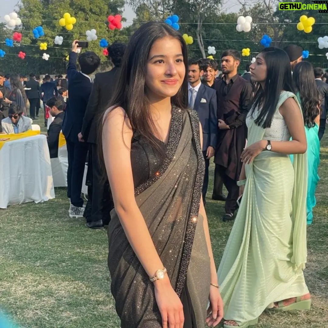 Suhani Sethi Instagram - Kitni dafa subah ko meri tere aangan mei baithe maine shaam kiya... Kabhi alvida naa kehna, Dps Rkp 🌻❤️ Delhi Public School, R.K. Puram, New Delhi