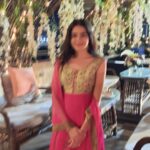 Suhani Sethi Instagram - 🌷