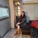 Suhani Sethi Instagram - Just some more of Sofia!! 💗 (Majorly the crazy times we had during the making 😬) Also our little Seher playing Iti in the film, made snowmen for us 🥰☃️ #cuttputlli