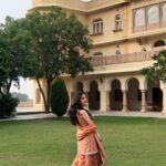 Suhani Sethi Instagram – Mom clicks the best pictures, and looks the best in them ❤️