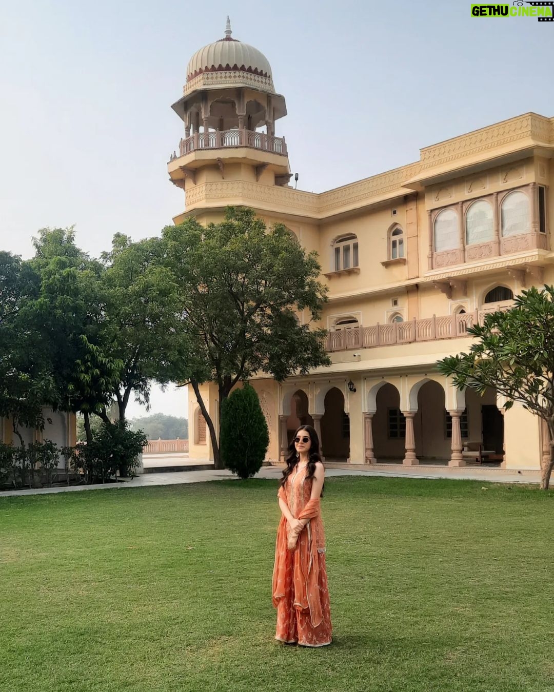 Suhani Sethi Instagram - Mom clicks the best pictures, and looks the best in them ❤️