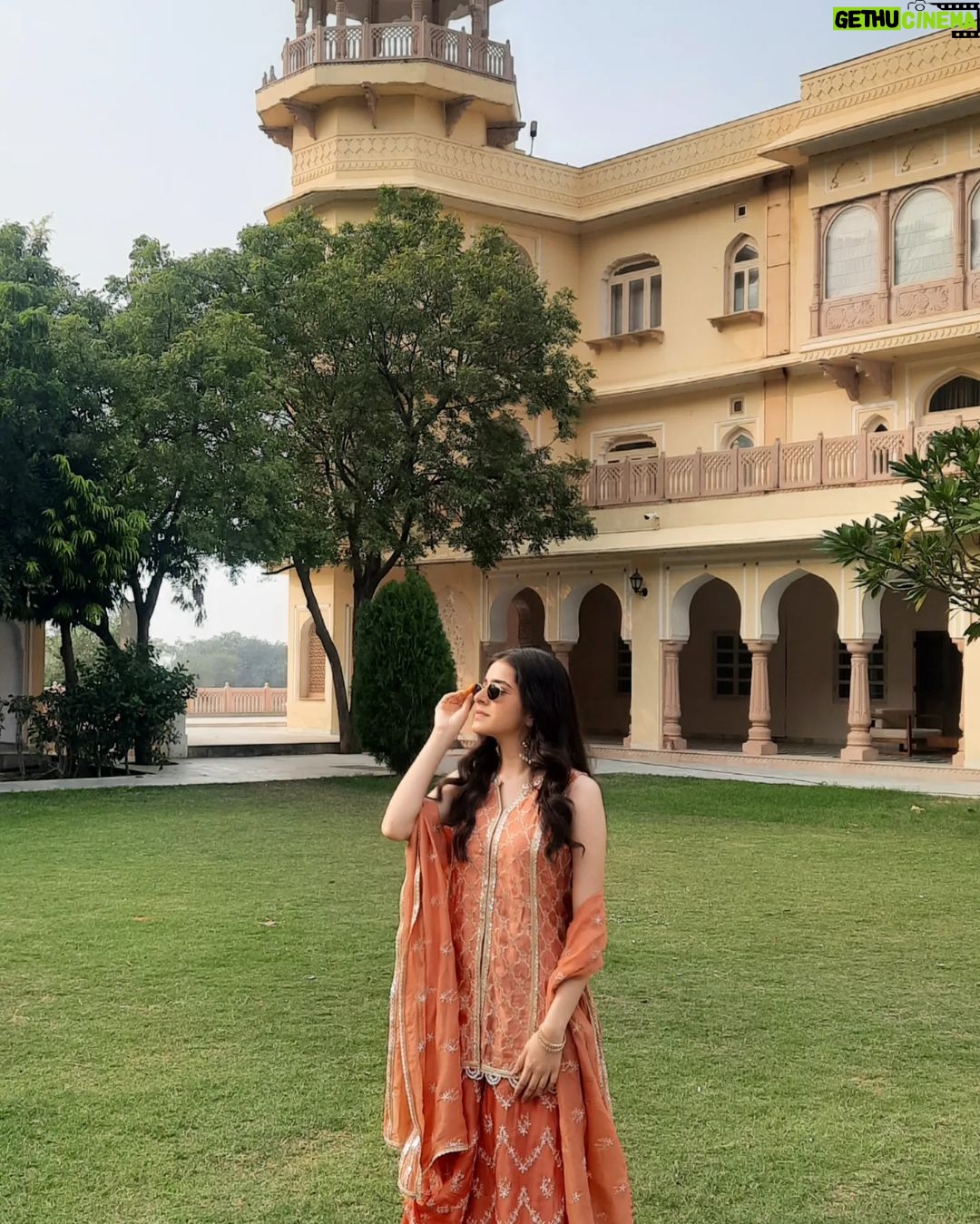 Suhani Sethi Instagram - Mom clicks the best pictures, and looks the best in them ❤️