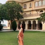 Suhani Sethi Instagram – Mom clicks the best pictures, and looks the best in them ❤️